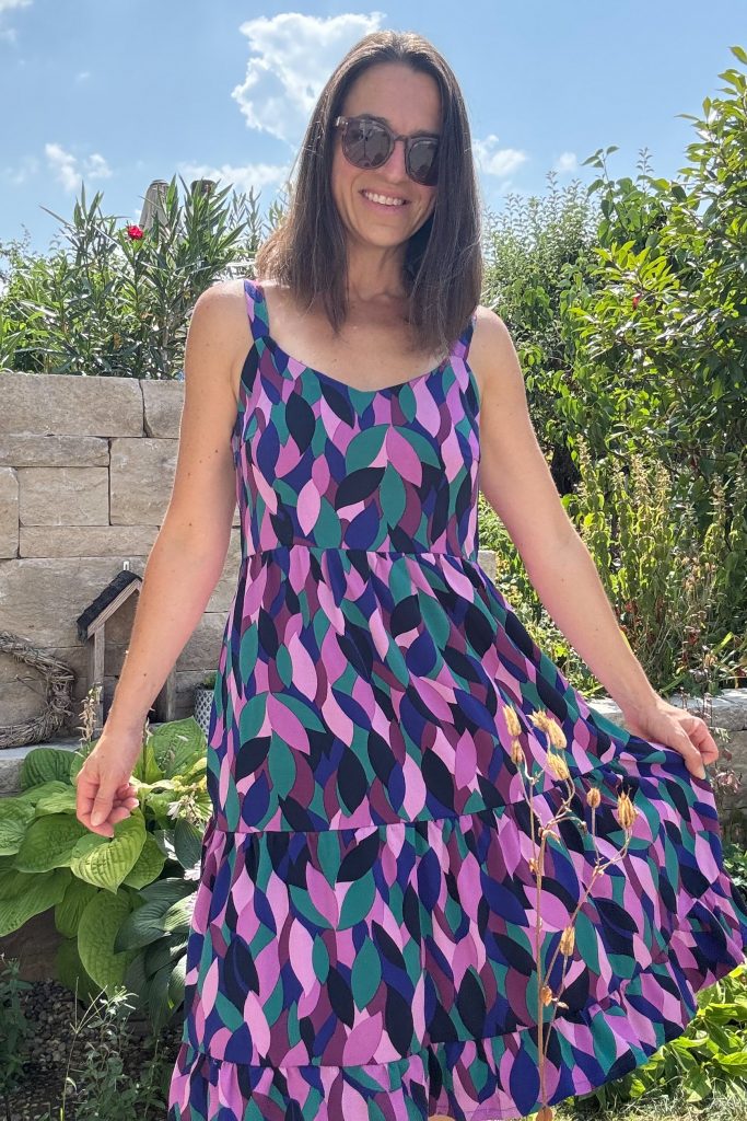 Rafaela von La Bavarese - das Maxikleid in seiner nicht Maxi-Länge, sondern mit zwei Stufen und einer angesetzten kurzen dritten Stufe.